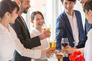 内定者懇親会の服装｜スーツや私服の選び方、指定なしのときは？