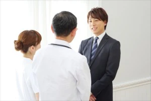 MR