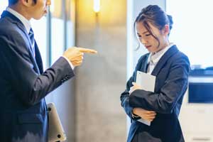 【上司が怖い】萎縮しない上手な付き合い方・辞めたい時にすべきこと