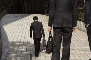 懲戒解雇とはどういう意味？事例や転職・退職金への影響も