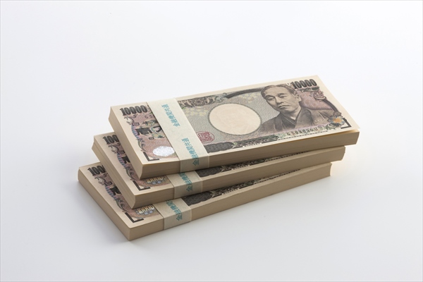年収300万ってどんな生活? 無理なく楽しく暮らせるの?