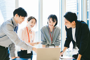 「広告代理店営業」の職務経歴書｜書き方のポイント＆例文サンプル