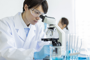 製薬業界の研究職（基礎・創薬・前臨床）｜職務経歴書の書き方・ポイントへのリンク画像