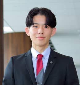 泉颯真