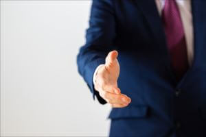 引き抜き転職にどう応じる？リスクや失敗例も紹介