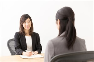 面接と面談の違いとは？ 種類や流れ・対策もご紹介