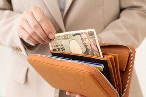 月収60万円の手取りはいくら？年収や生活レベル、稼げる仕事も紹介