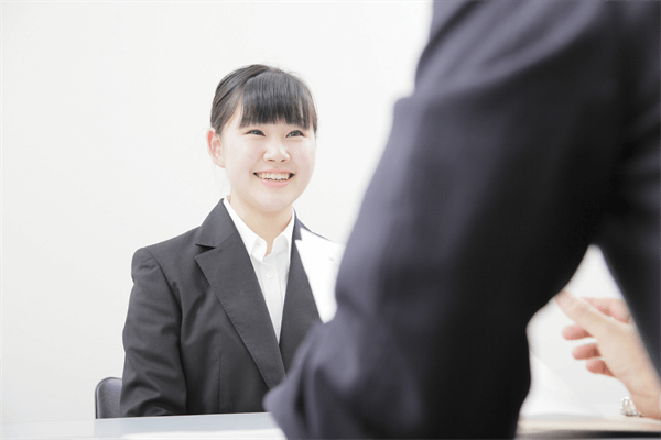 かんたんコトバ解説：貴社と御社の違い｜履歴書と面接どちらで使う？