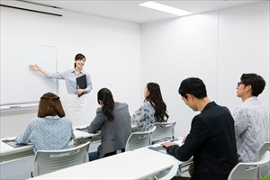 わかりやすい教育訓練給付金｜どんな制度？条件や申請書の書き方も紹介