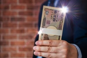 月収100万円生活の実態！手取り72万を稼ぐ方法とは？